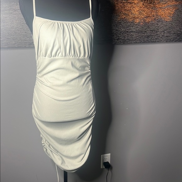 Forever 21 Dresses & Skirts - Forever 21 White Bodycon Mini Dress Spaghetti Strap